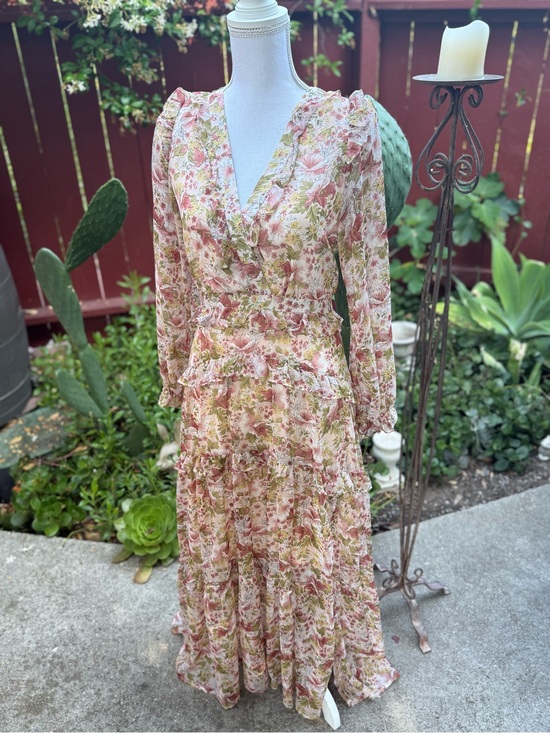 Astr Dresses & Skirts - Fleur Dress in Peach Dusty Rose Floral Astr The Label